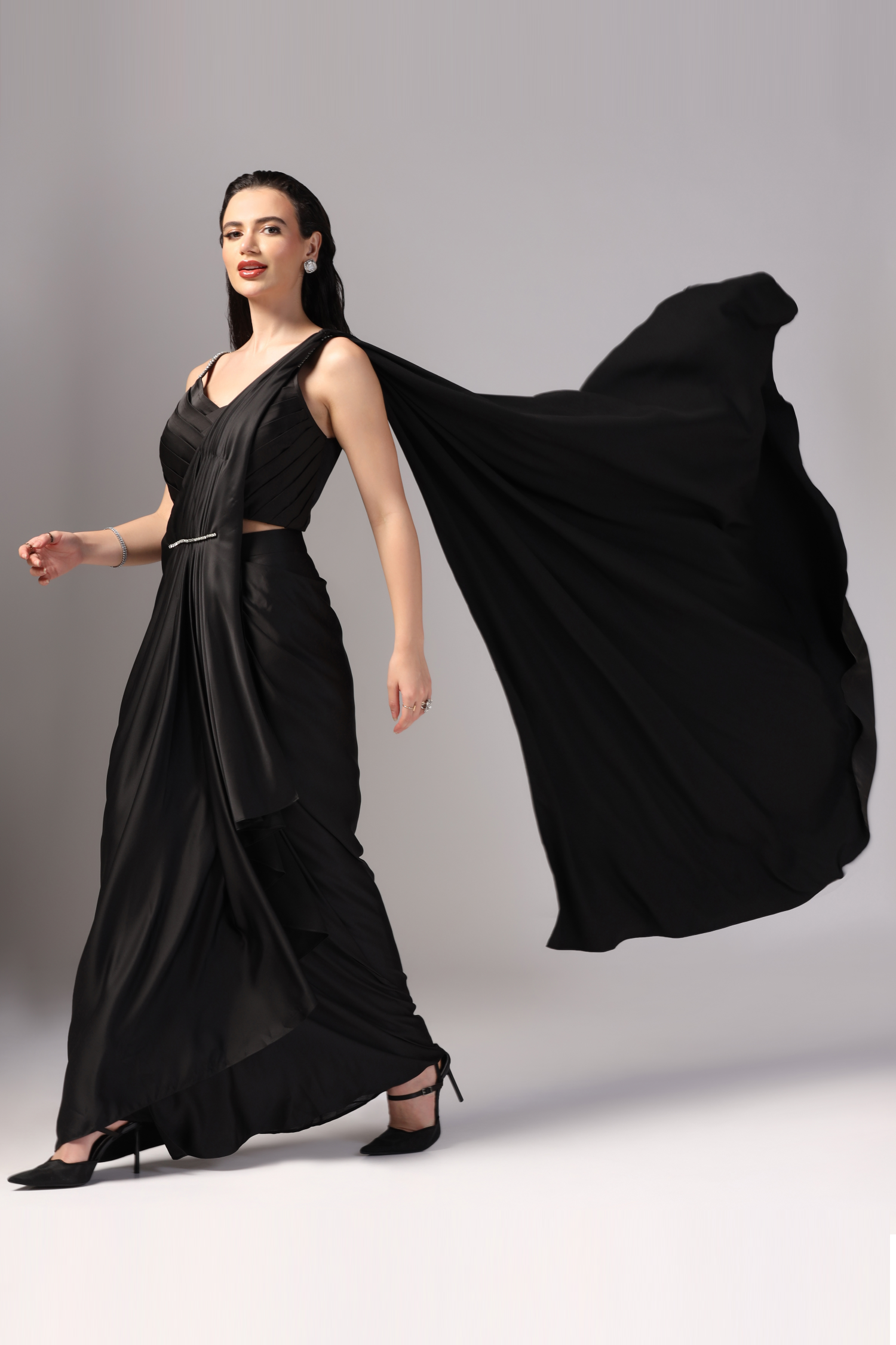 Indo-Western Saree for Ladies, party wear Saree, Indo-western saree for weddings, festive wear Indo-western saree, Sunanta Madaan