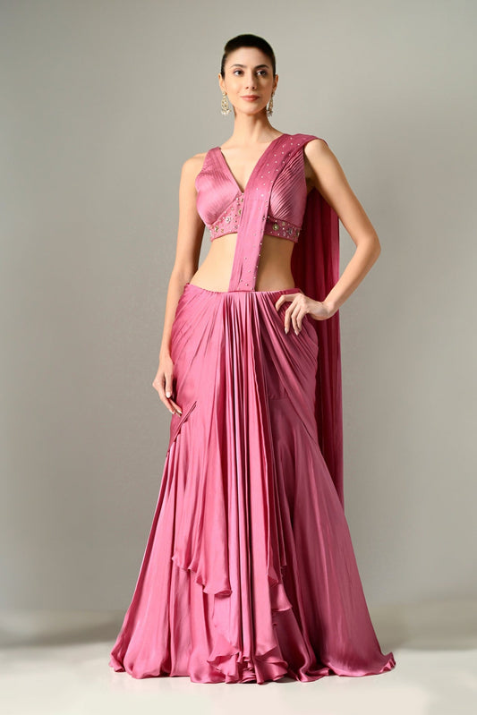 Indo-western skirt dress, Indo-western fusion skirt and top, Indo-western party wear skirt dress, Sunanta Madaan, Near Me, skirt top indo western, indo western skirt top, indo western skirt and top, indo western dresses skirt and top, crop top skirt dres, Designer Wear online, Designer Dress for Women in gurgaon, Dress for women Near Me, Buy wedding wear online, Offer on Sunanta Madaan party wear