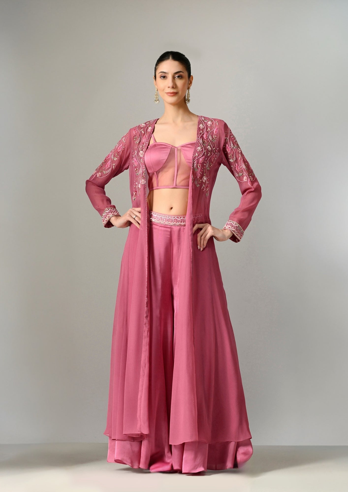 sharara for wedding, Sharara with Coreset, Sharara with Cape, crop top with sharara, sharara dress for wedding, sharara for girls, garara sharara, sharara design, sharara for women, Sunanta Madaan Sharara Set, Sharara Set Near Me, Deepika Padukone