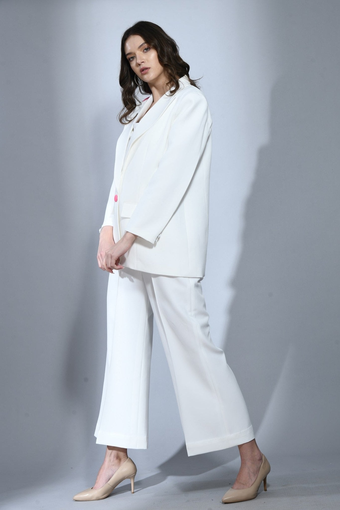 Clothing Designer. Co Clothing, Blazer for Women, Designer Blazer, Crop Blazer, Blazer for Ladies, Near me, Trending, Bollywood style, celebrity, celebrity style, christmas, winter holidays, Corset, Formal Wear for ladies, Formal clothes for ladies, Formal wear for women in Gurgaon, White Blazer, Formal Blazer, Cropped Blazer, Designer Blaer, Designer Suit, Formal Wear for girls