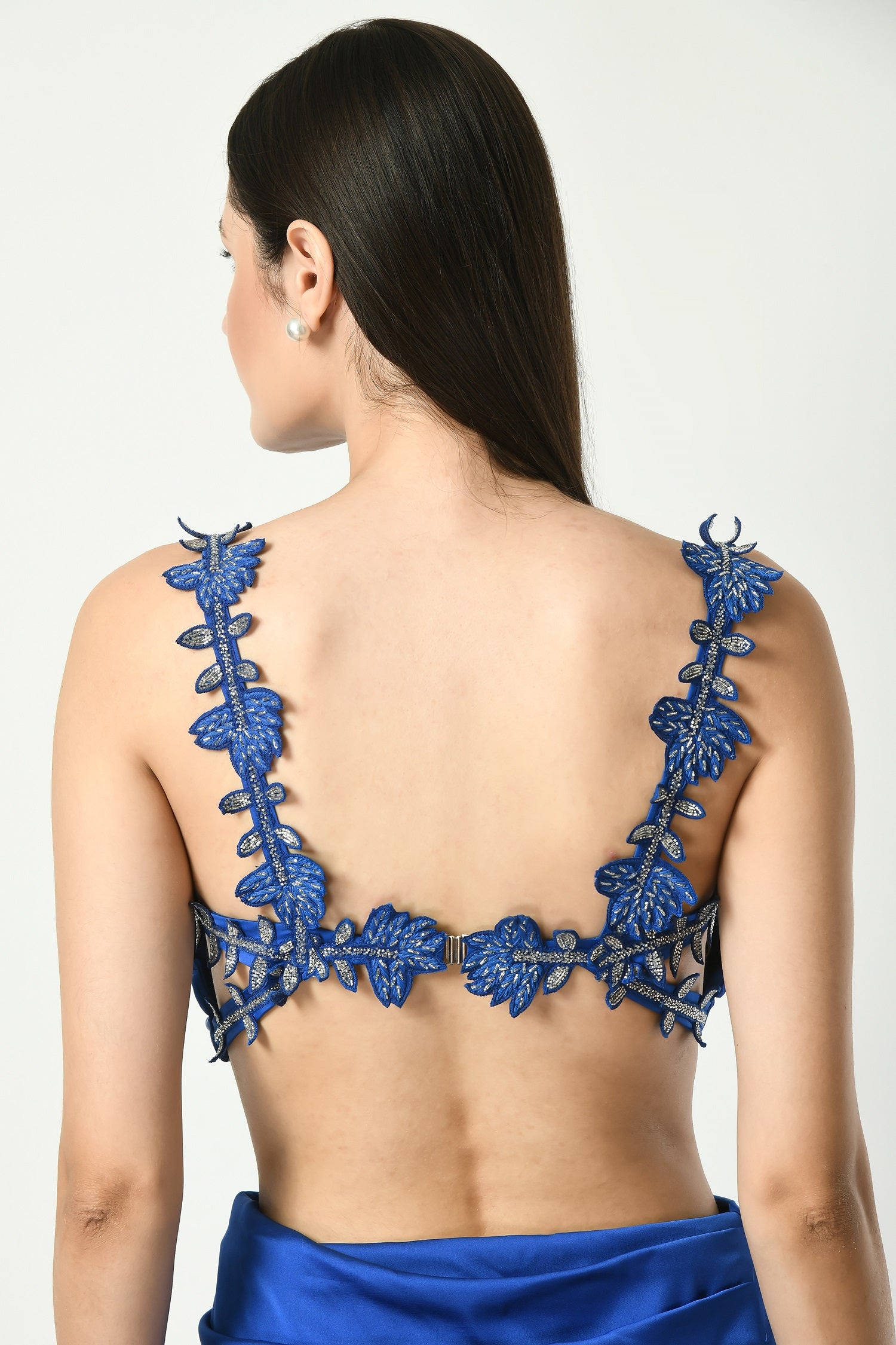 Dresses, Indo Western Dress, Indo Western dresses for women, Indowestern Dress for Girls, Party Wear Dress for ladies, Party dress for women, Draped Dresses, Festive Wear, Trending Dresses, Trending Design, Celebrity look, Celebrity style, style in trend, new design, Draped Saree, pre draped Saree, skirt dresses
