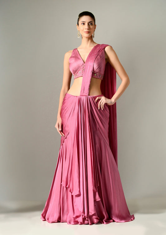 Indo-western skirt dress, Indo-western fusion skirt and top, Indo-western party wear skirt dress, Sunanta Madaan, Near Me, skirt top indo western, indo western skirt top, indo western skirt and top, indo western dresses skirt and top, crop top skirt dres, Designer Wear online, Designer Dress for Women in gurgaon, Dress for women Near Me, Buy wedding wear online, Offer on Sunanta Madaan party wear